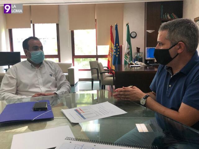 La Consejería de Educación y Deporte repara la pista polideportiva del Instituto de Sabiote