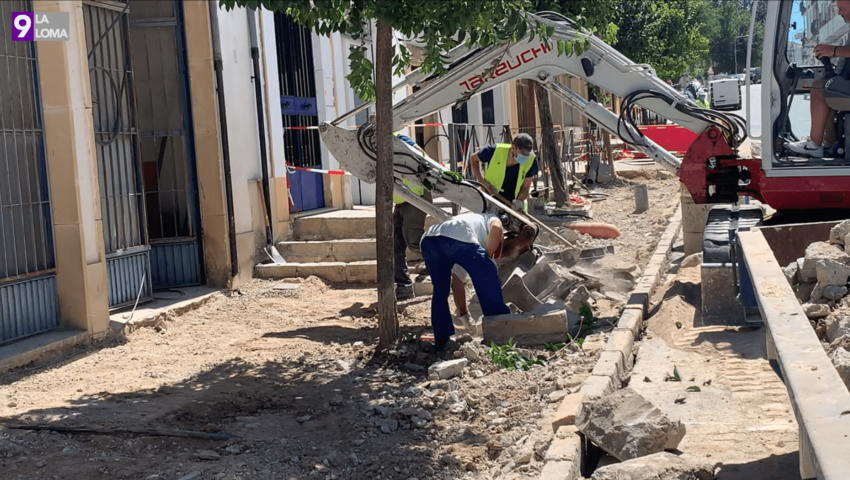 Las obras de accesibilidad en la calle Andrés Segovia de Baeza avanzan a buen ritmo