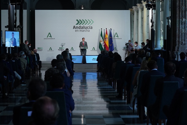 Moreno presenta el plan “Andalucía en Marcha” que activará 3.450 millones de euros