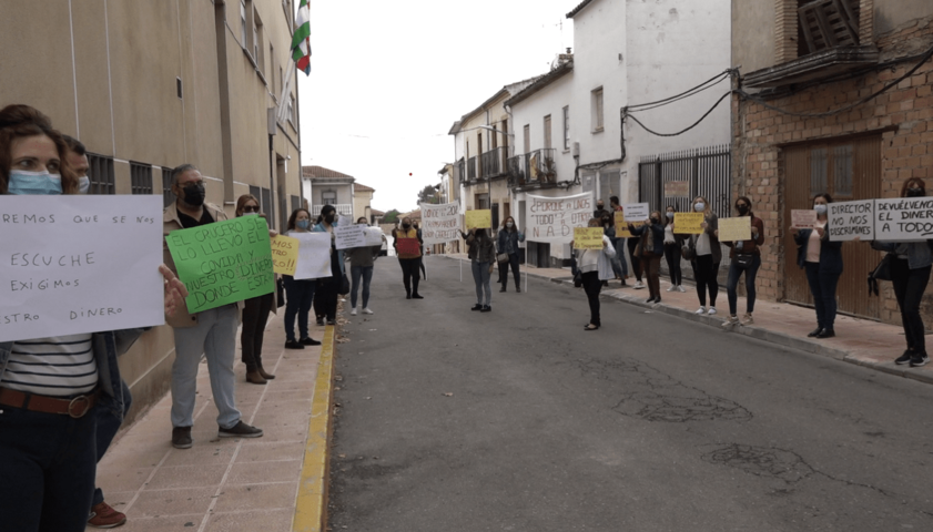 Familias del alumnado del IES Vandelvira piden el dinero que pagaron por el crucero fin de curos que su hijos no realizaron