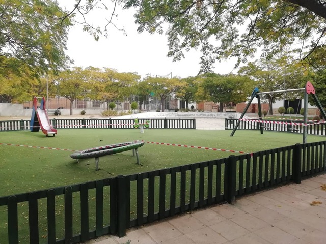 Baeza cierra los parques infantiles y las pistas deportivas como medida preventiva