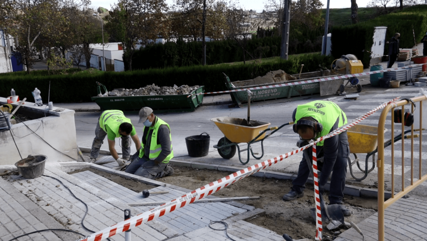 El área de mantenimiento de Úbeda interviene en la Avenida de La Loma