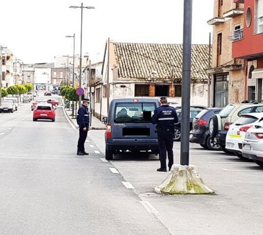 La Policía Local de Torreperogil realiza controles aleatorios en los accesos al municipio