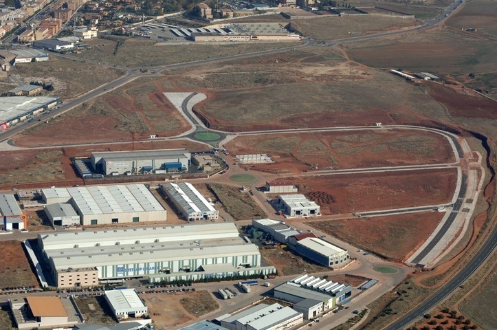 La última oferta de venta de suelos de AVRA adjudica cuatro parcelas en Linares a Cofares