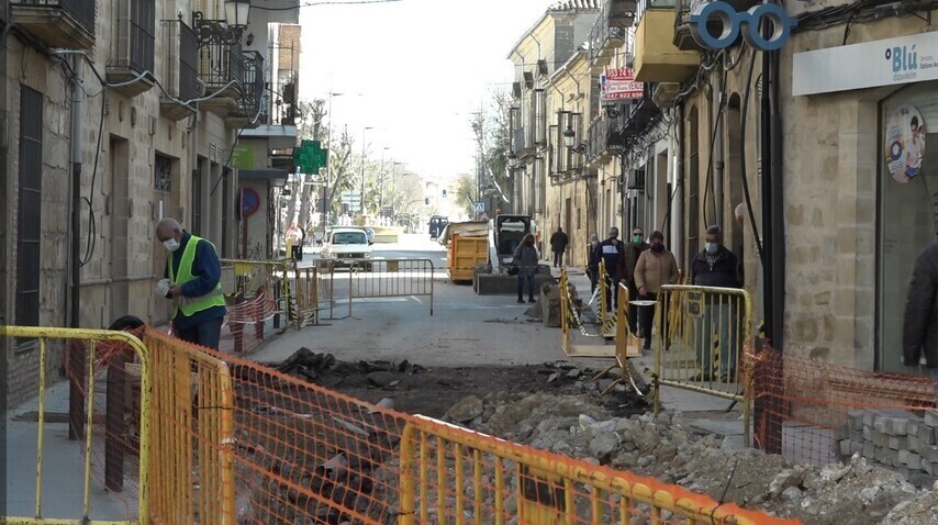 Comienzan las obras de la calle Julio Burell en Baeza