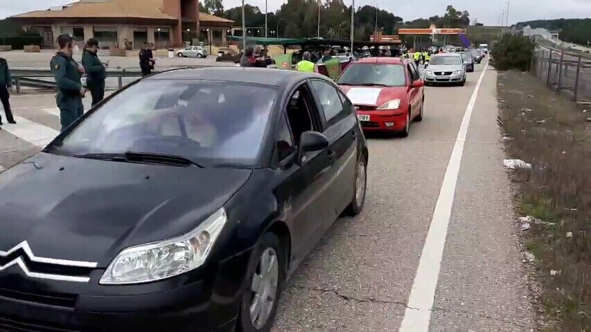 Centenares de vehículos hacia Despeñaperros para protestar contra el olvido político a Jaén