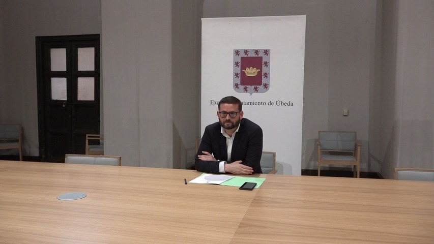 El Ayuntamiento de Úbeda oferta 5 plazas de socorrista y 12 monitor de instalaciones deportivas para la temporada de verano