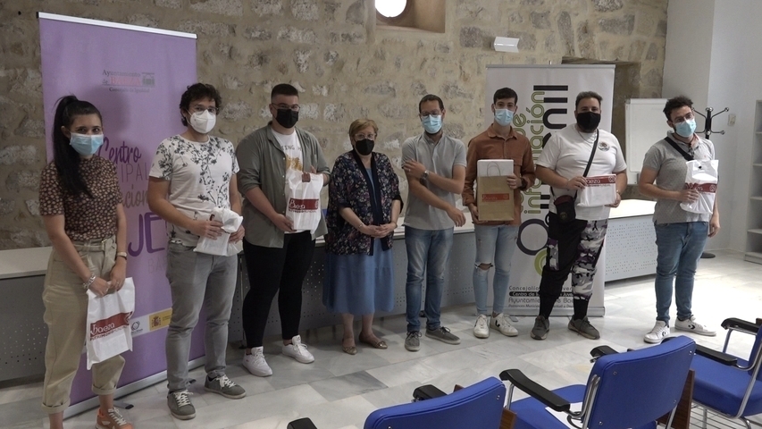 Entregados en Baeza los premios del I Certamen de Creación Joven 8 de marzo