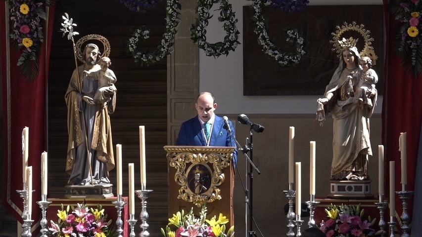 Derroche de baezanía en el pregón de las glorias de Baeza de Andrés Curiel