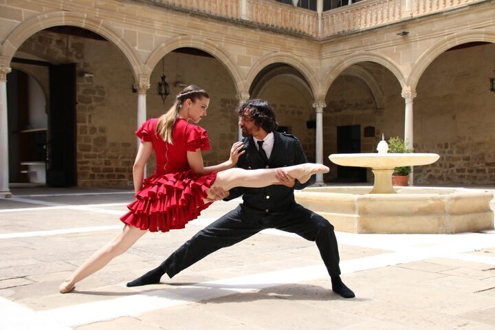 El Festival de Úbeda ha presentado a la Compañía Nacional de Danza que actúa esta noche inaugurando su 33º edición