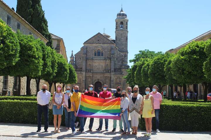 Úbeda conmemora el Día Internacional del Orgullo LGTBI 2 orgullo ubeda