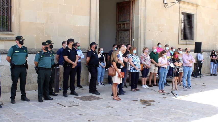 Las ciudades de Úbeda y Baeza se unen a los actos de repulsa en toda España contra la violencia machista