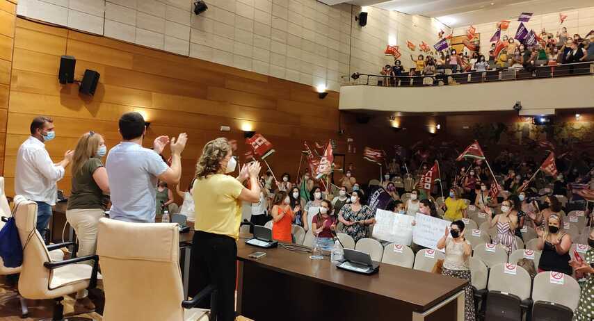CCOO celebra con éxito de participación y asistencia histórica la mayor asamblea de trabajadoras de Ayuda a Domicilio