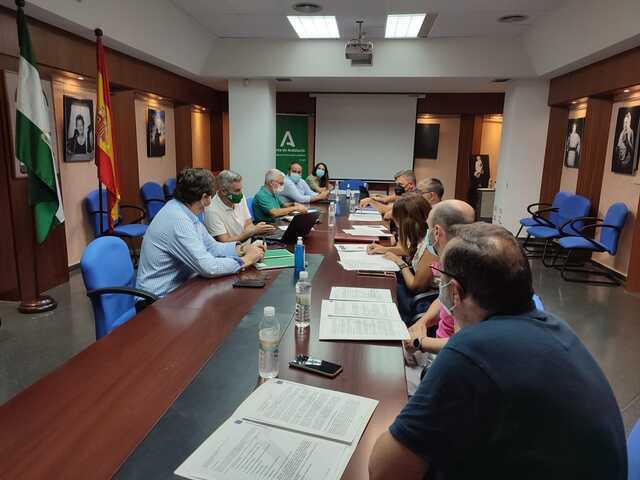 El delegado de Educación prepara el inicio de curso con los directores de los centros escolares