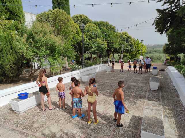 El programa «anímate» lleva actividades lúdicas a las pedanías de Úbeda
