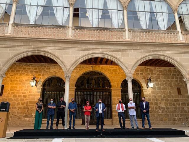 Inaugurada en Úbeda una muestra con obras de cinco de los mejores artistas contemporáneos jiennenses