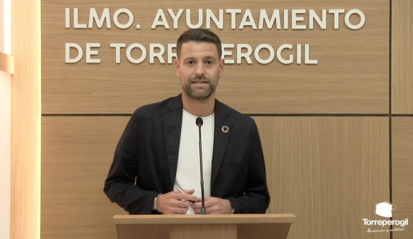 El Ayuntamiento de Torreperogil reclama a la Junta 73.330 euros por gastos de limpieza y desinfección de centros educativos 2 JOSE RUIZ RUEDA DE PRENSA TORREPEROGIL PETICIÓN FONDOS JUNTA DE ANDALUCÍA