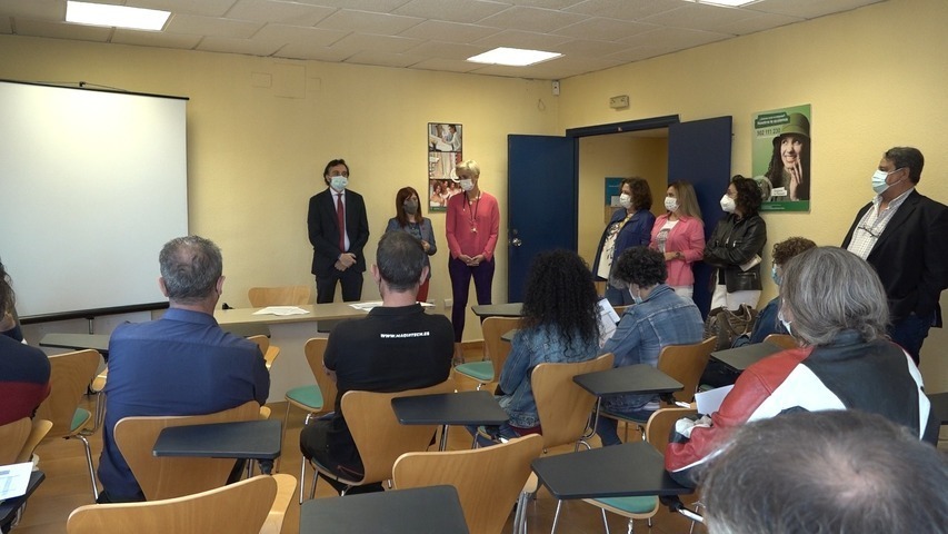 El delegado de empleo de la Junta de Andalucía pone en valor el CADE de Úbeda