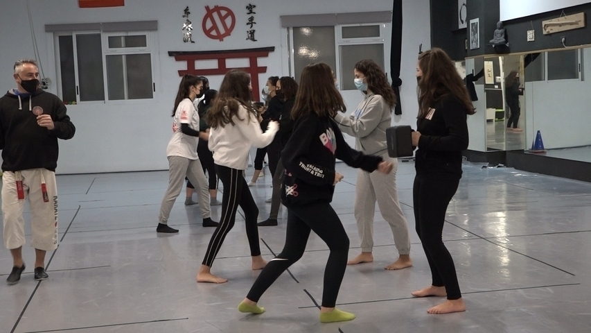 Concluye el taller de Defensa personal impartido a adolescentes en Úbeda con motivo del 25-N