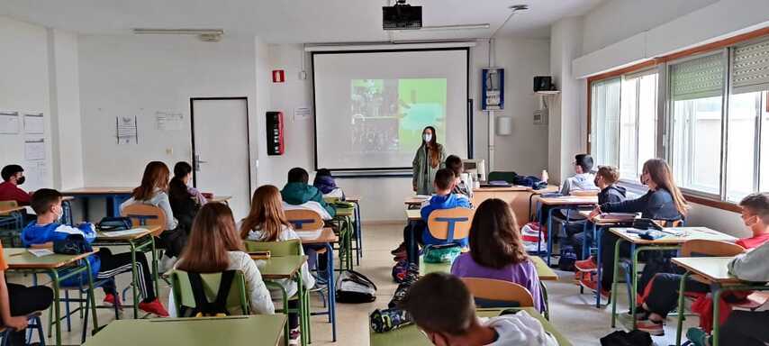 El CIJ Baeza realiza una campaña informativa en los centros de secundaria para impulsar la participación de los jóvenes