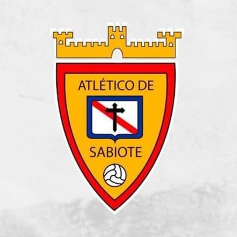 El atlético Sabiote acomete la renovación de tres piezas fundamentales del medio campo