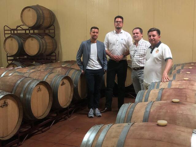Francisco Javier Lozano visita la Cooperativa de La Misericordia en Torreperogil