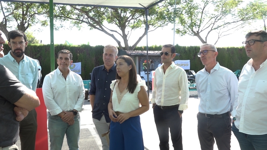 El grupo municipal del Partido Popular de Ubeda visita la Feria de Maquinaria Agricola 1.125.1
