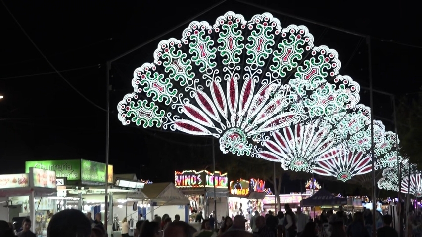Encendido de la iluminación extraordinaria de la Feria de Úbeda 1 iluminacion feria 1.22.1