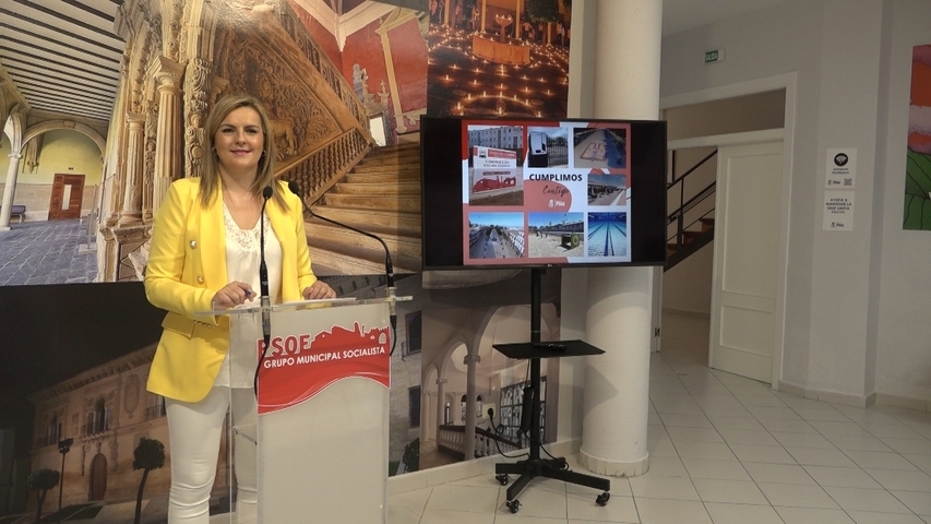 Lola Marín defiende, desde el PSOE de Baeza, la gestión de su grupo de gobierno durante el actual mandato