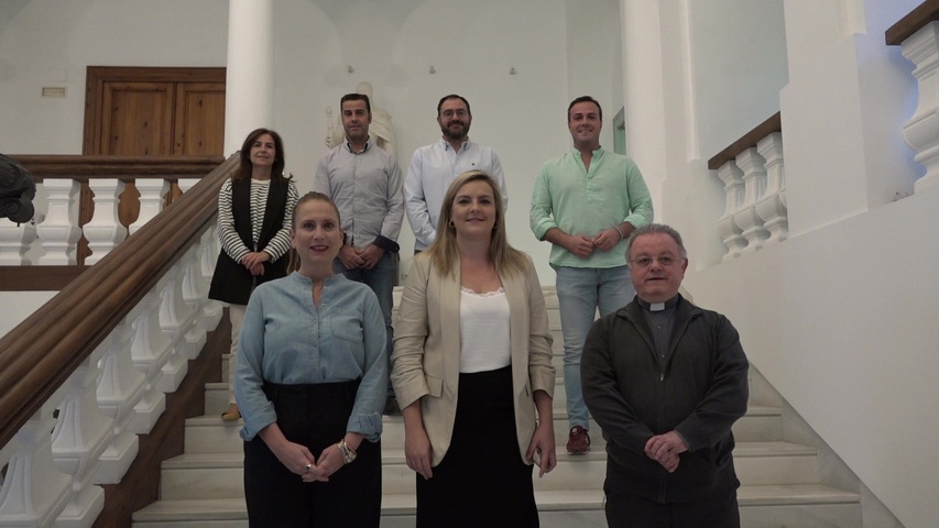 La alcaldesa de Baeza recibe a la nueva Comisión Permanente de la Agrupación Arciprestal de Cofradías