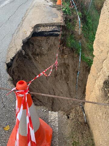 La Plantilla de la Escuela de formación La Laguna denuncia que el puente de la carretera está a punto de derrumbarse 2 CCOO Foto Rio Torres 1