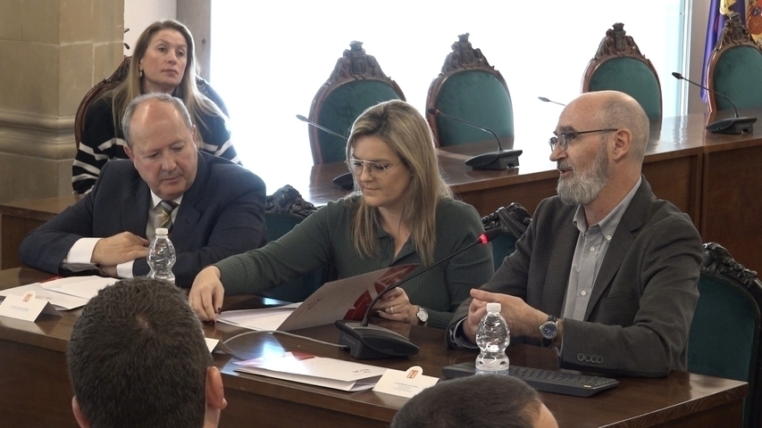 José Policarpo Cruz Cabrera pronunció su conferencia «El Paseo de Baeza. Historia urbana de un espacio singular»