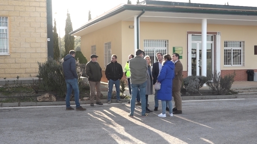 Miguel Contreras presenta el proyecto de eficiencia energética de luminarias en carreteras de la provincia