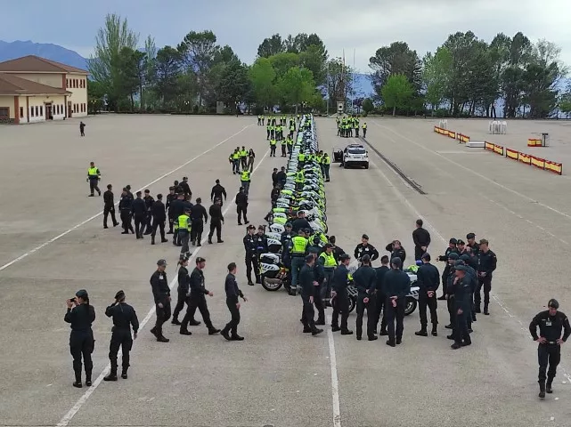 Conferencia del General Jefe de Operaciones de Tráfico de la Guardia Civil en la Academia de Baeza