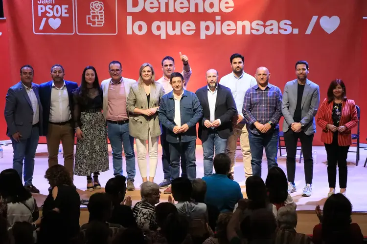 El PSOE presenta a sus 10 candidatos en La Loma jpeg