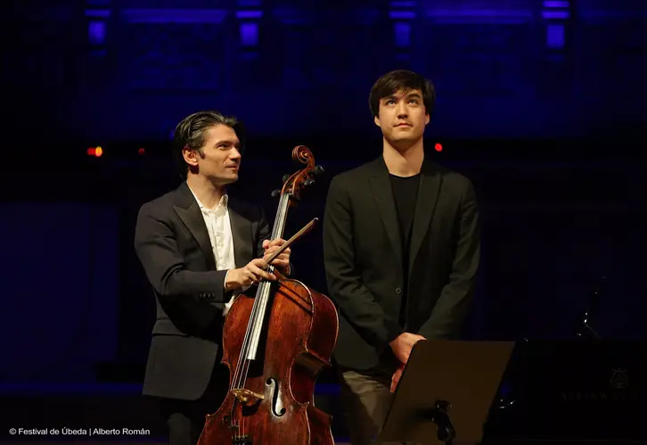 El violonchelista Gautier Capuçon inauguró por todo lo alto la 35 edición del Festival Música y Danza de Úbeda
