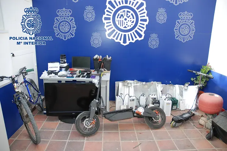Policia Nacional 2 jpg