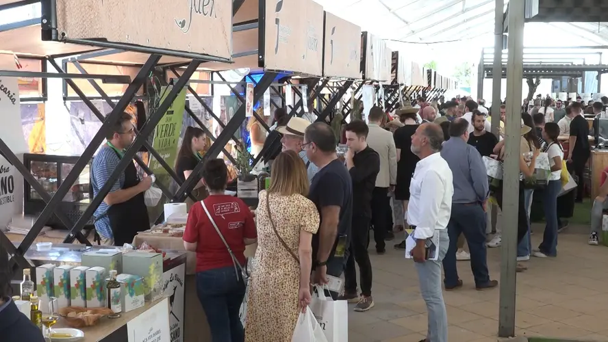 Una treintena de empresas agroalimentarias jiennenses aprovechan Expoliva 2023 para mostrar sus productos