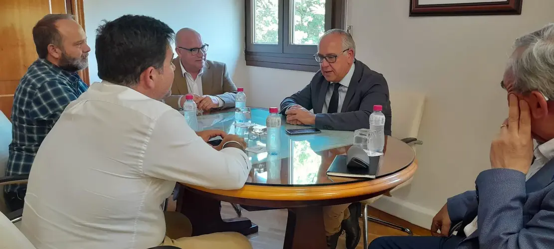 Reunión entre el delegado del Gobierno y el nuevo presidente de Cruz Roja en Jaén