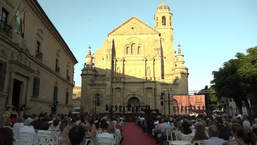 Úbeda celebra la III Gala Homenaje a la comunidad educativa
