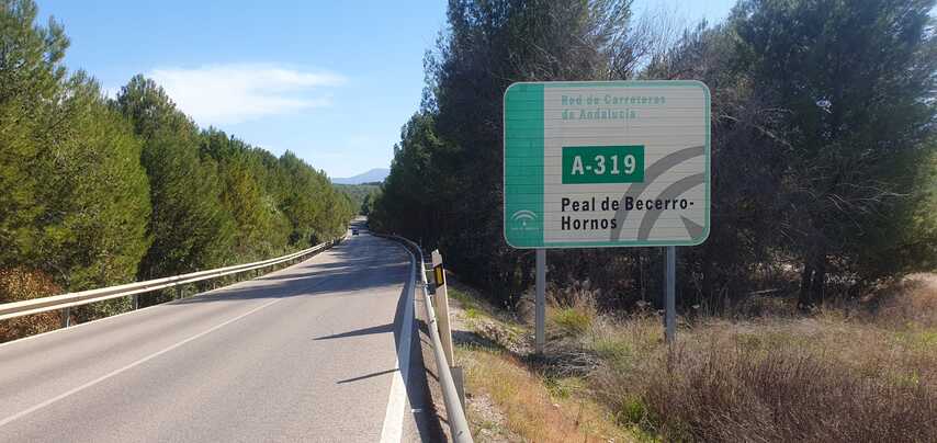 Adjudicada la reparación del firme del acceso al Parque Natural de la Sierra de Cazorla