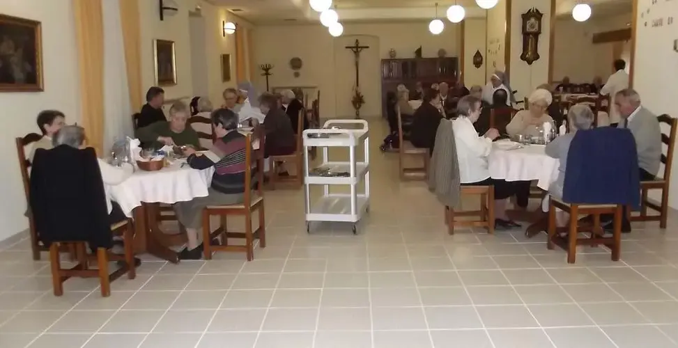La Virgen del Carmen de Baeza lanza una campaña solidaria a favor de la residencia de ancianos de las Hermanitas de los Pobres de Jaén 2 CampanaSolidaria 1 jpg