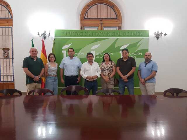 Diputacion reivindicara al Gobierno y a la Junta medidas para paliar los problemas que la sequia ocasiona al sector oleicola