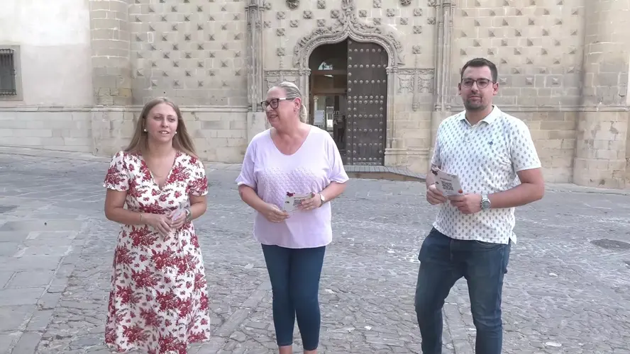 PSOE Jaén defiende sus políticas de juventud en Baeza