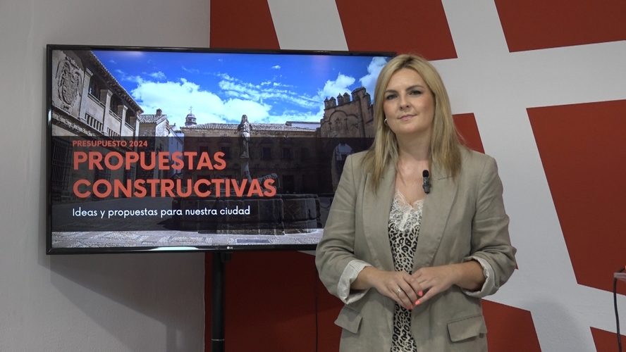 Lola Marín valora la gestión del gobierno municipal en Baeza