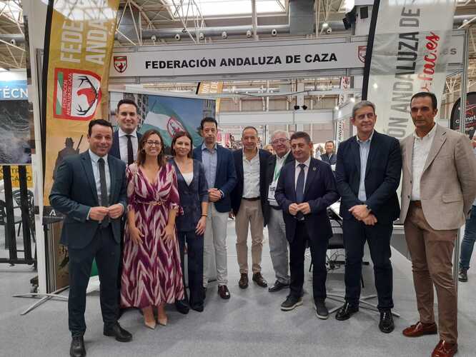 Reyes resalta la importancia de la actividad cinegética para la economía de la provincia jiennense en la inauguración de Ibercaza