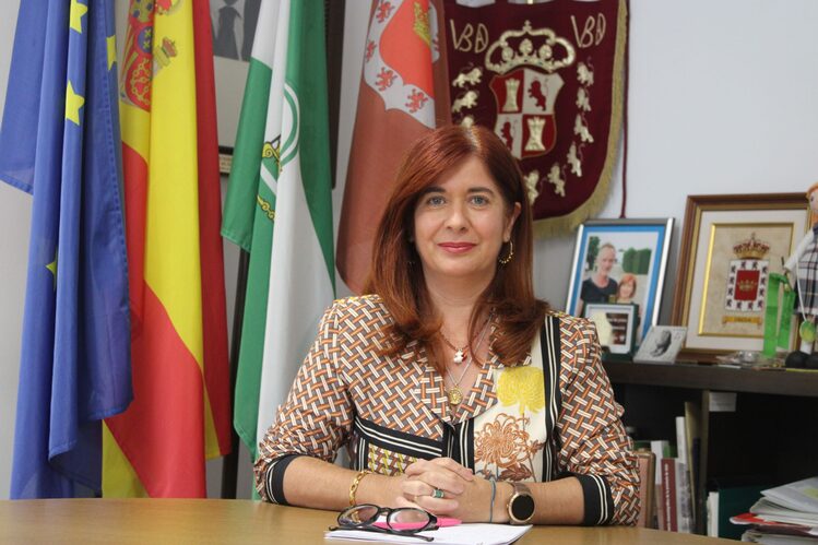 La alcaldesa de Úbeda califica de «intensos y fructíferos» los cien primeros días de gestión