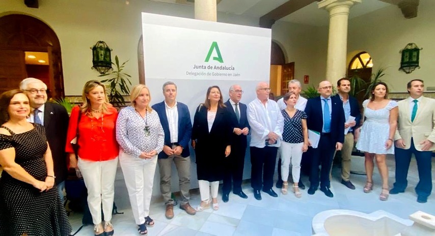 Andalucía rozará las 800.000 toneladas de aceite tras la ligera subida y el enlace de campaña