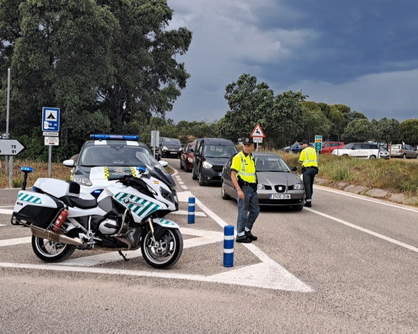 La Guardia Civil detecta a un conductor de autobús escolar con positivo en alcoholemia 2 La Guardia Civil detecta a un conductor de autobus escolar con positivo en alcoholemia