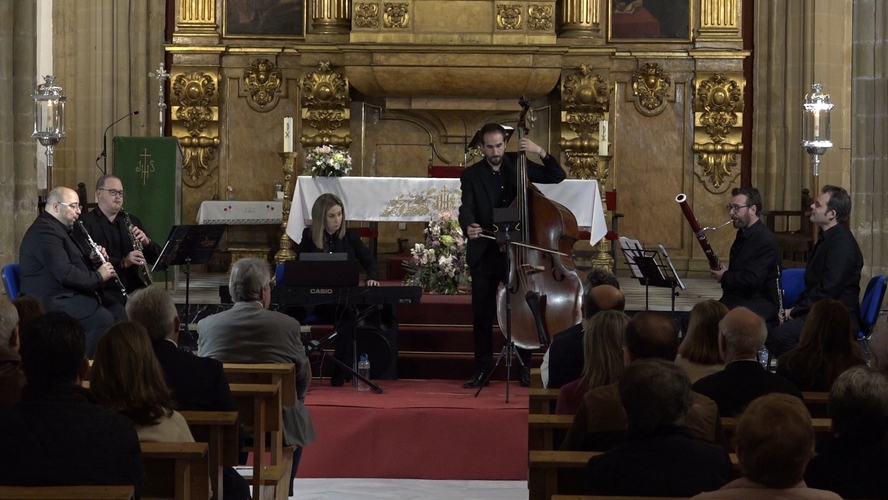 Concierto de la Tertulia Cofrade "El Capirote" a beneficio de Cáritas en Baeza 2 Concierto de la Tertulia Cofrade El Capirote a beneficio de Caritas en Baeza